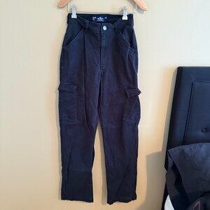 Hollister Ultra High-Rise Cargo Dad Pant